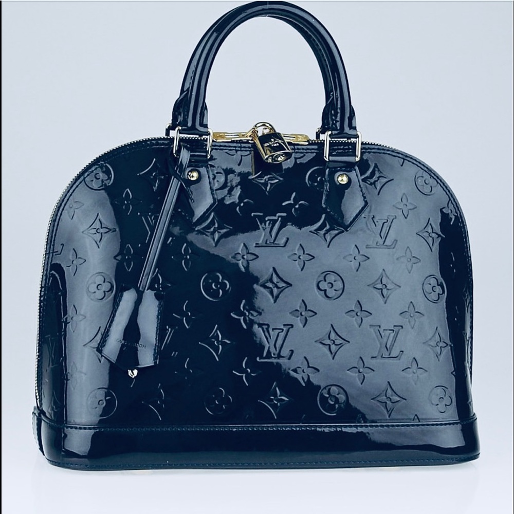 💯  RARE LV ALMA Purse/ POSH WILL AUTHENTICATE💯